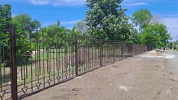 Ограждение парка построят в ставропольском селе по губернаторской программе